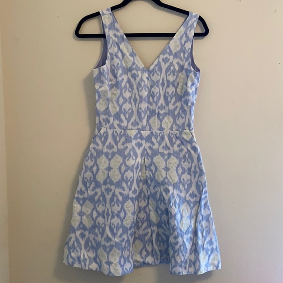 Woman's Size 4 GAP dress - Picture 1 of 5